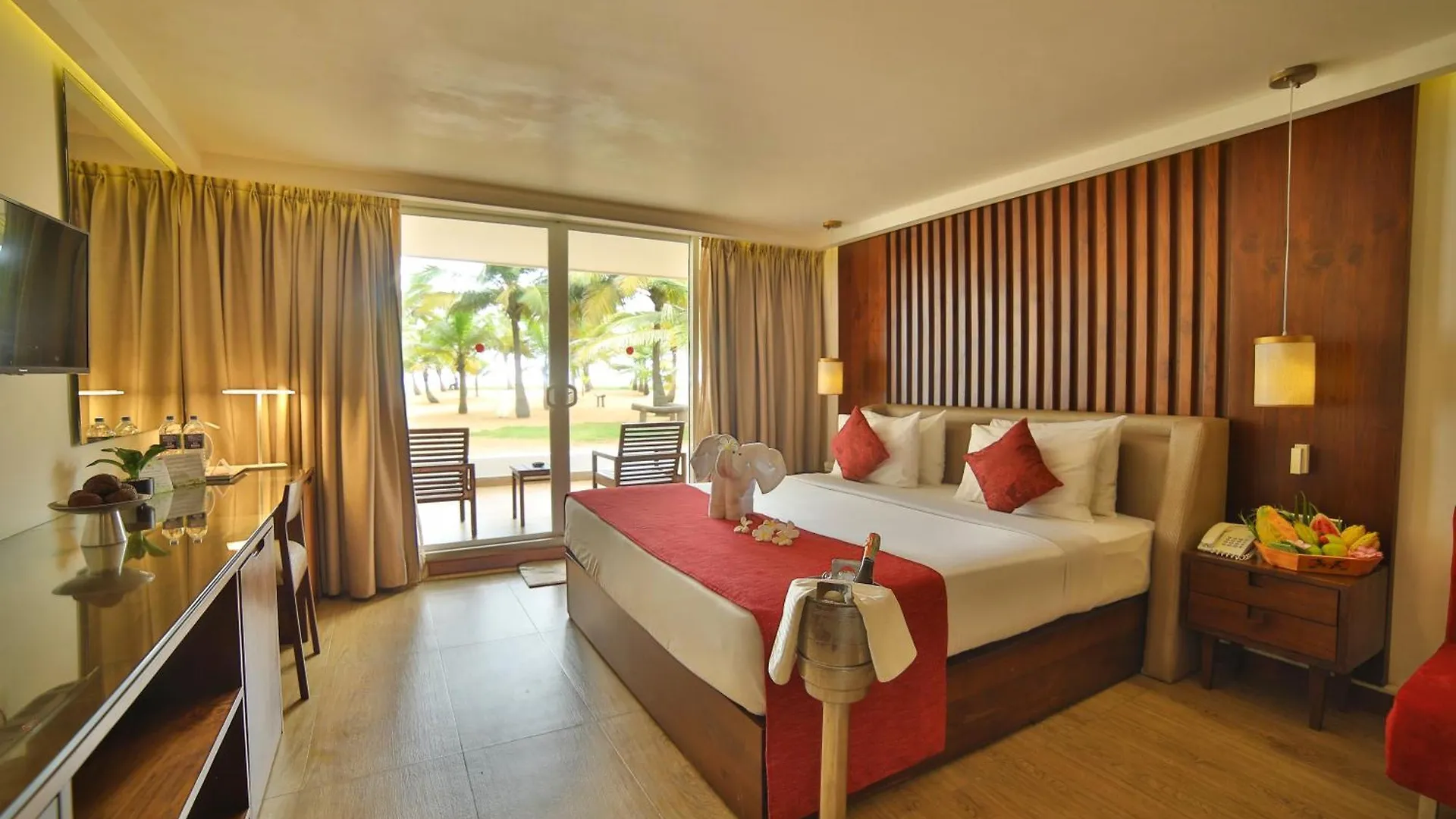 Pegasus Reef - A Beach Resort In Colombo Wattala